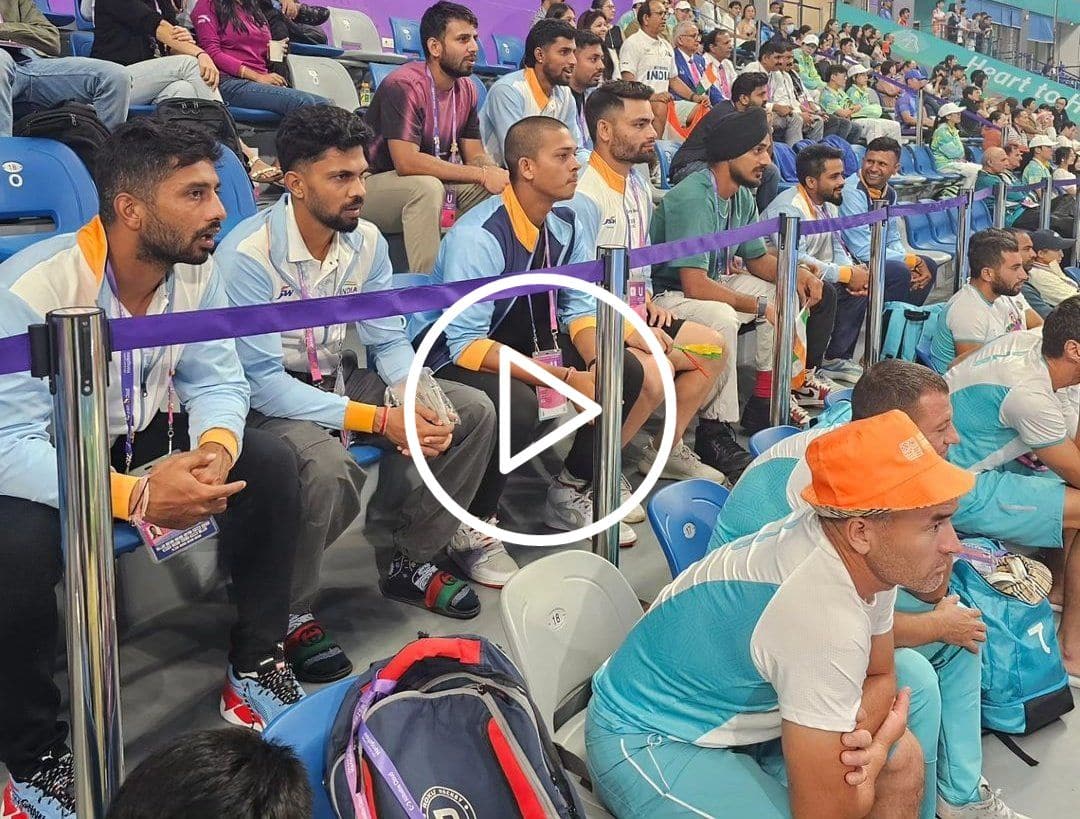 [Watch] Indian Cricketers Cheers For Hockey Team Against Pakistan in Asian Games